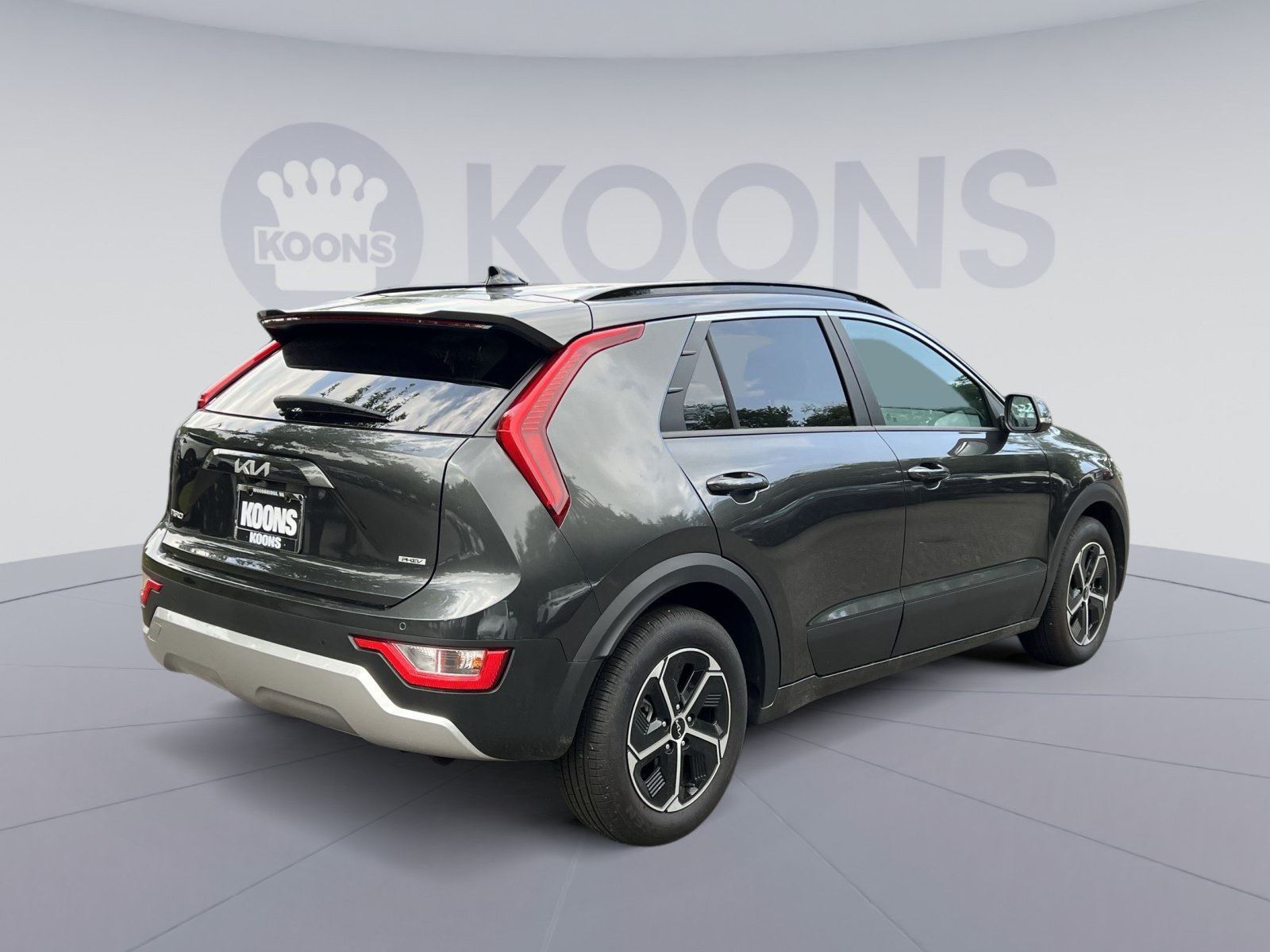 Used 2025 Kia Niro EX w/ EX Cold Weather Package FWD image 7