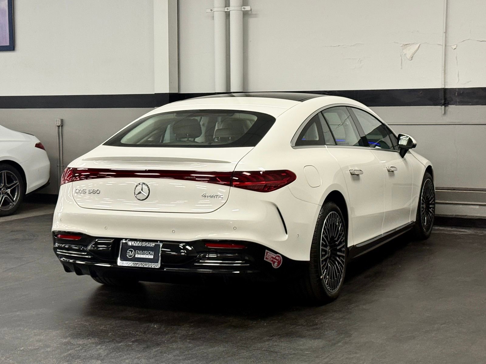 Used 2023 Mercedes-Benz EQS 580 4MATIC Sedan image 12