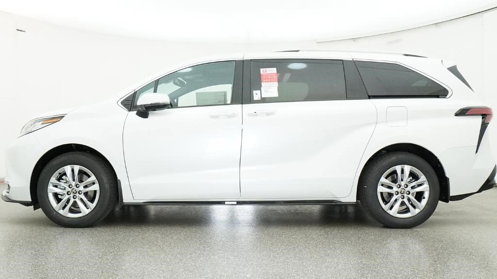 New 2026 Toyota Sienna Limited image 16