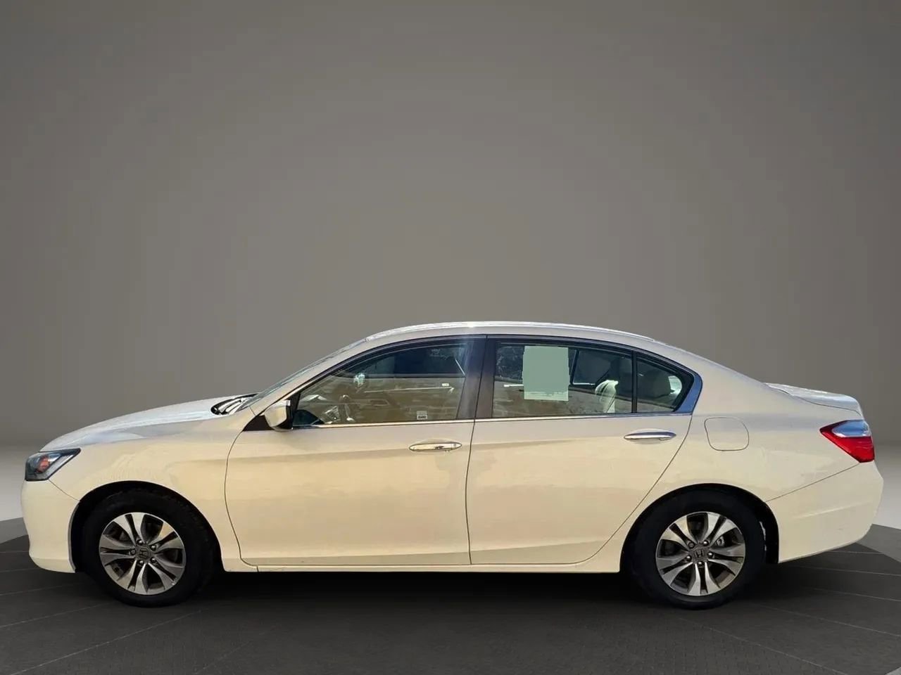 Used 2015 Honda Accord LX image 16