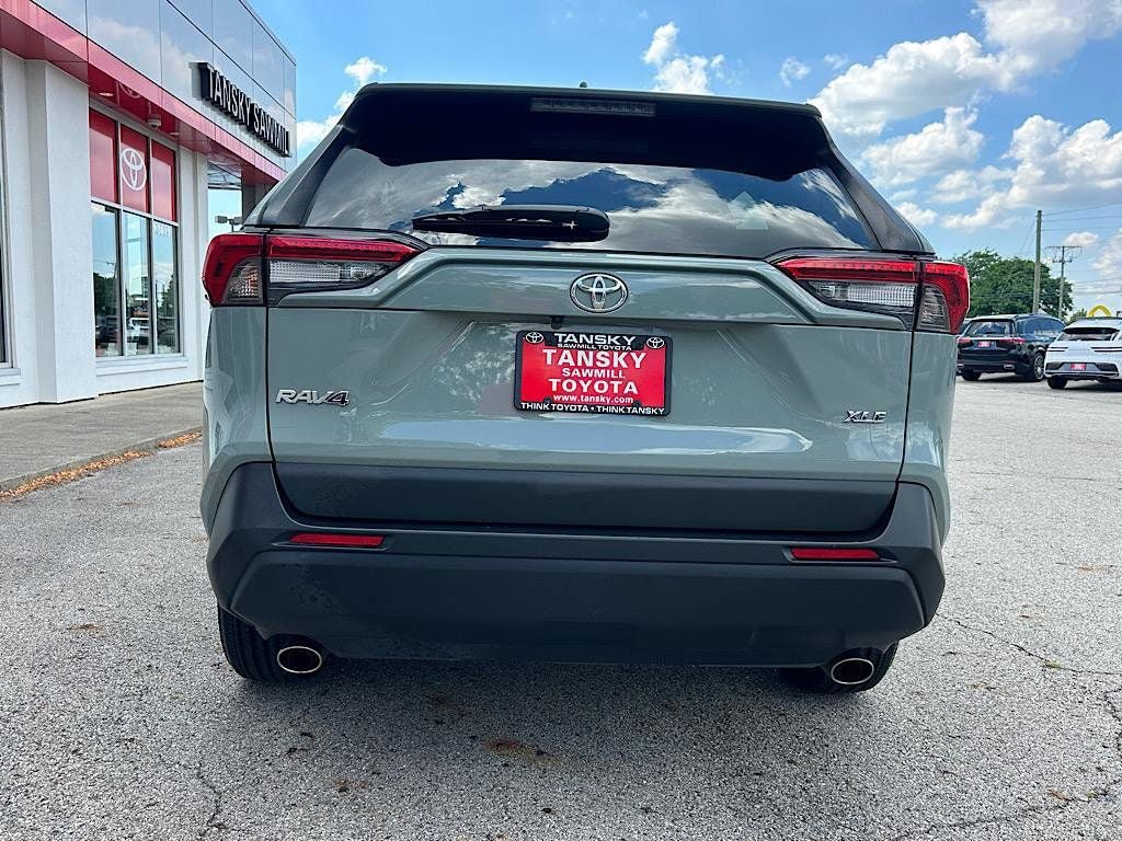 Certified 2023 Toyota RAV4 XLE w/ Convenience Package FWD image 4