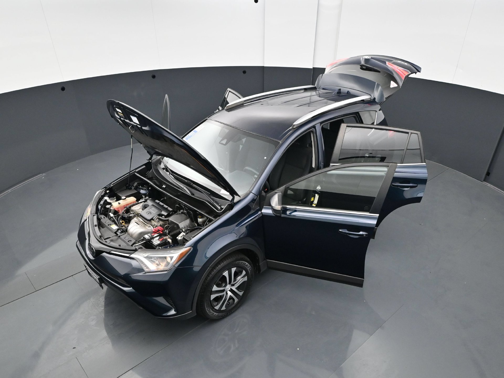 Used 2017 Toyota RAV4 LE w/ All Weather Liner Package FWD image 40