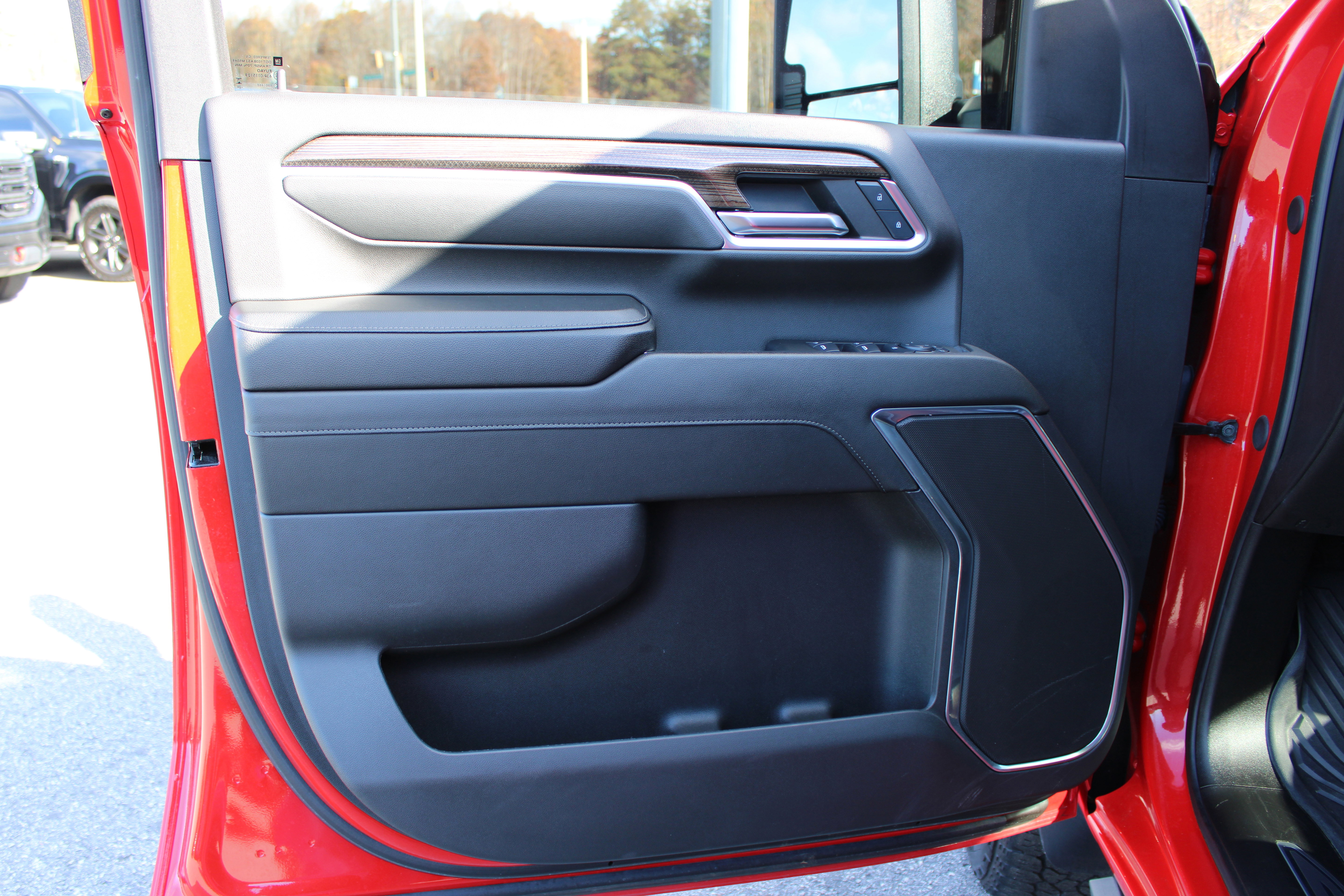 Used 2024 Chevrolet Silverado 2500 LT image 16