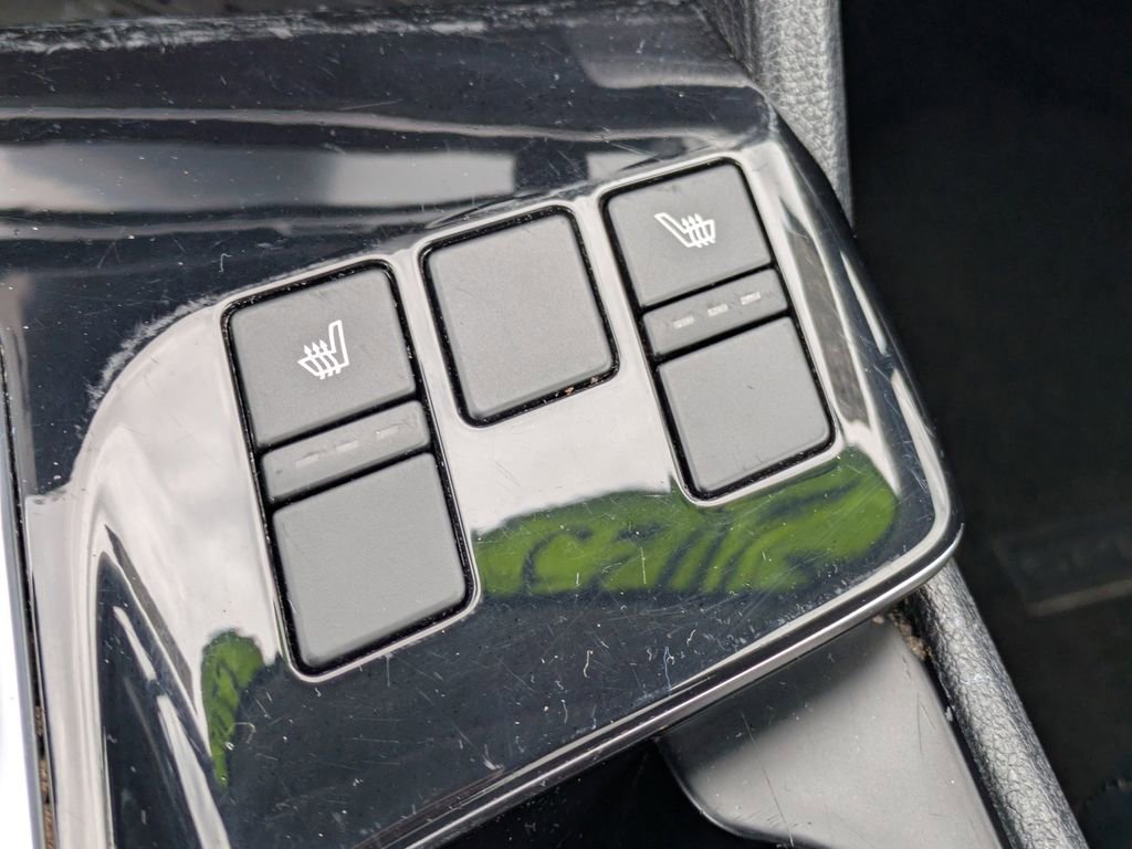 Used 2023 Kia Sportage EX image 22