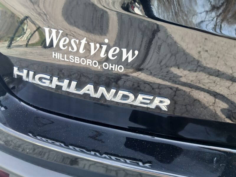 Used 2016 Toyota Highlander LE AWD/4WD image 10