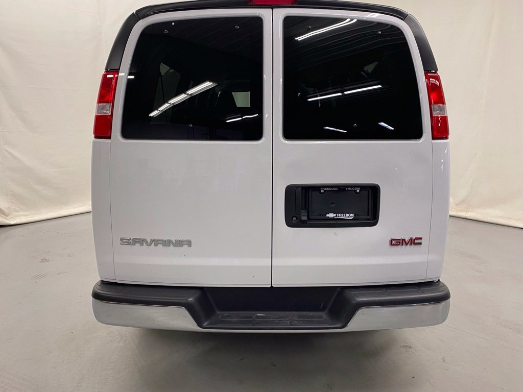 Used 2025 GMC Savana 3500 LT w/ LT Preferred Equipment Group RWD image 8