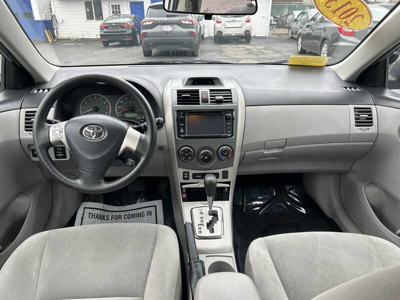 Used 2013 Toyota Corolla LE image 10