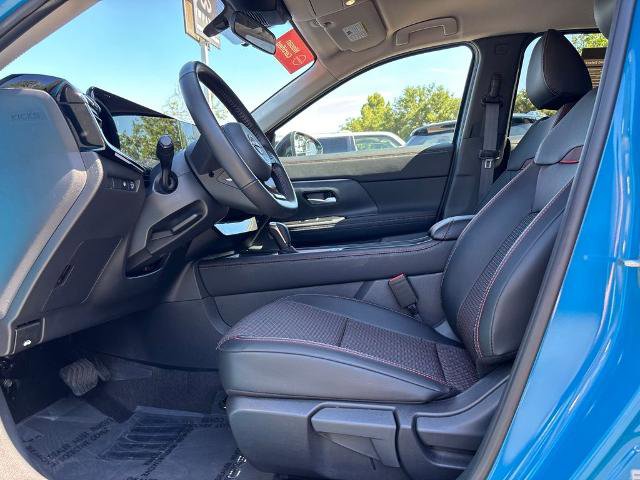 Certified 2025 Nissan Kicks SR FWD image 12