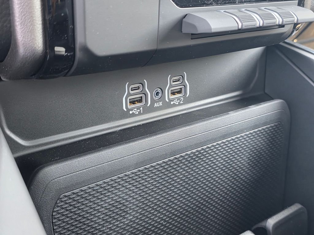 New 2026 RAM 1500 Laramie w/ Sport Appearance Package AWD/4WD image 19