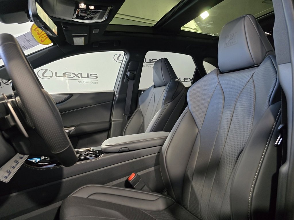Used 2025 Lexus NX 450h+ F Sport image 15