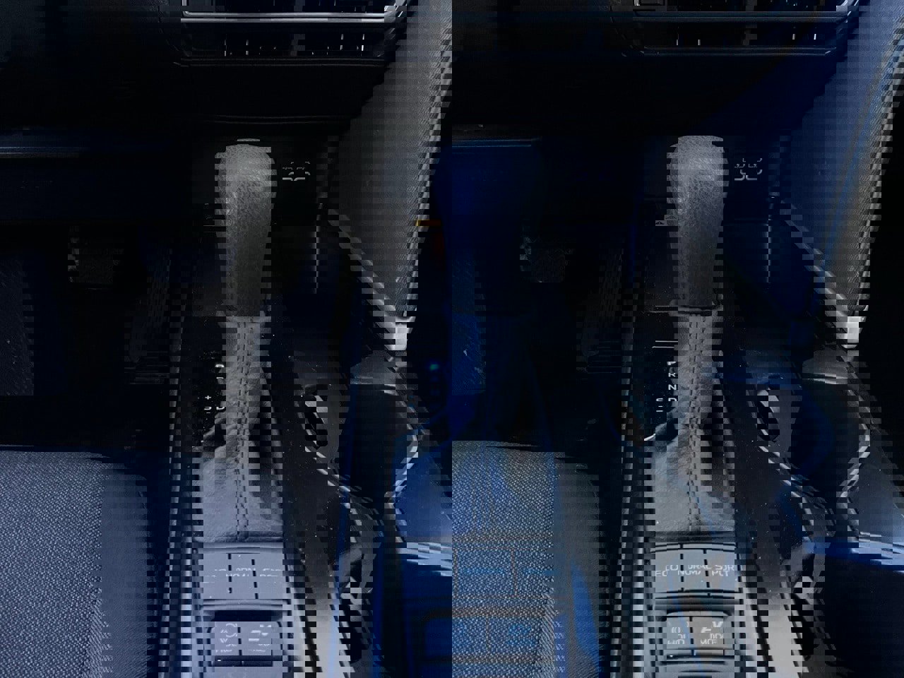 Used 2025 Toyota Camry LE image 23