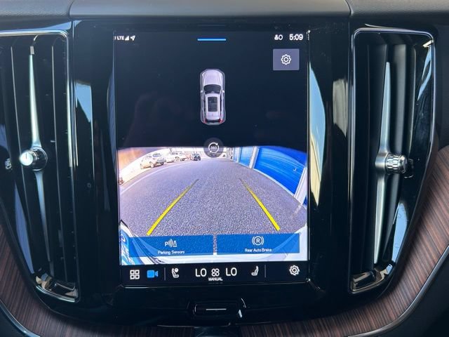 Used 2025 Volvo XC60 T8 Plus w/ Protection Package Premier AWD/4WD image 11