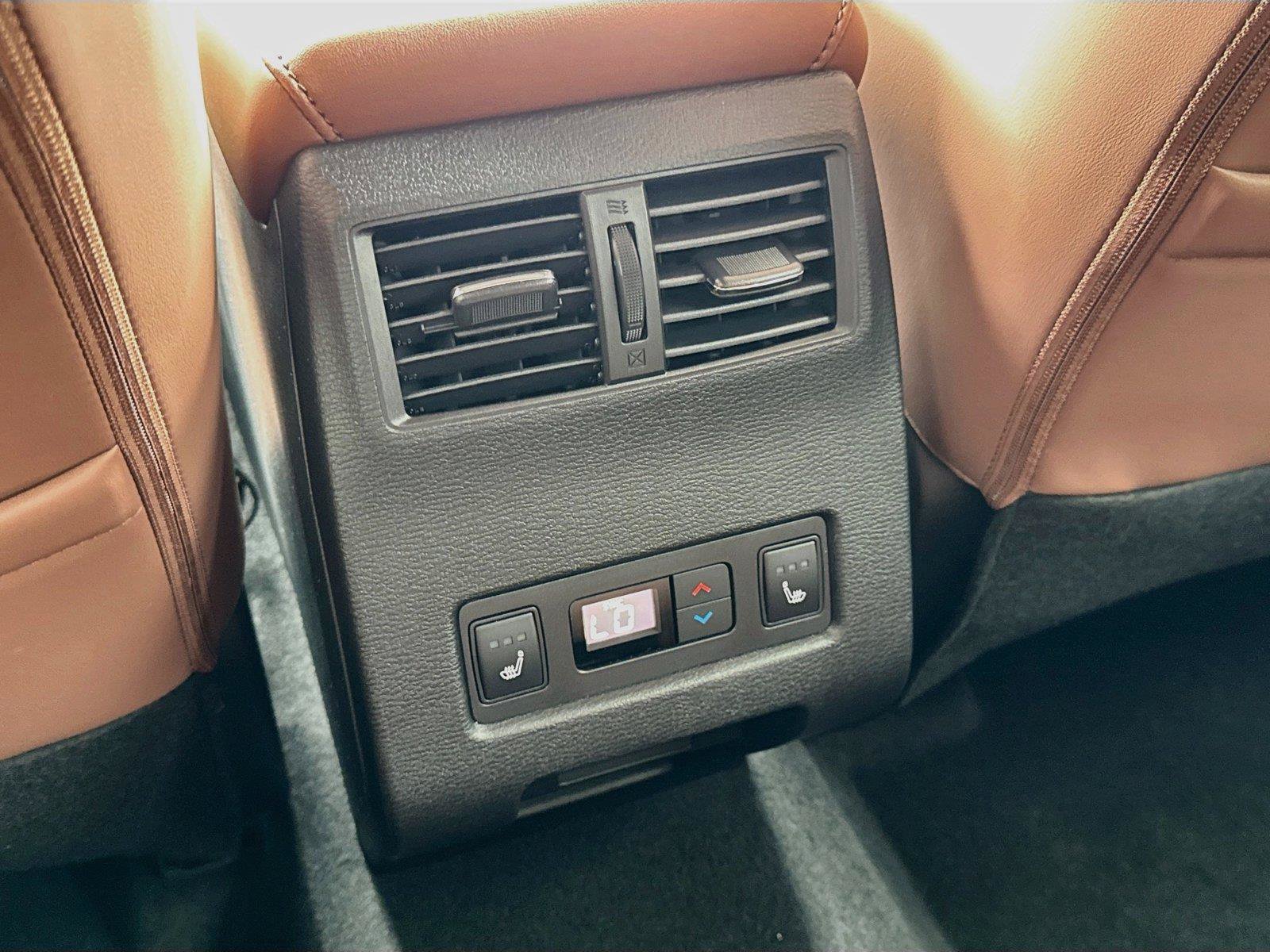 New 2026 Mitsubishi Outlander SEL FWD image 28