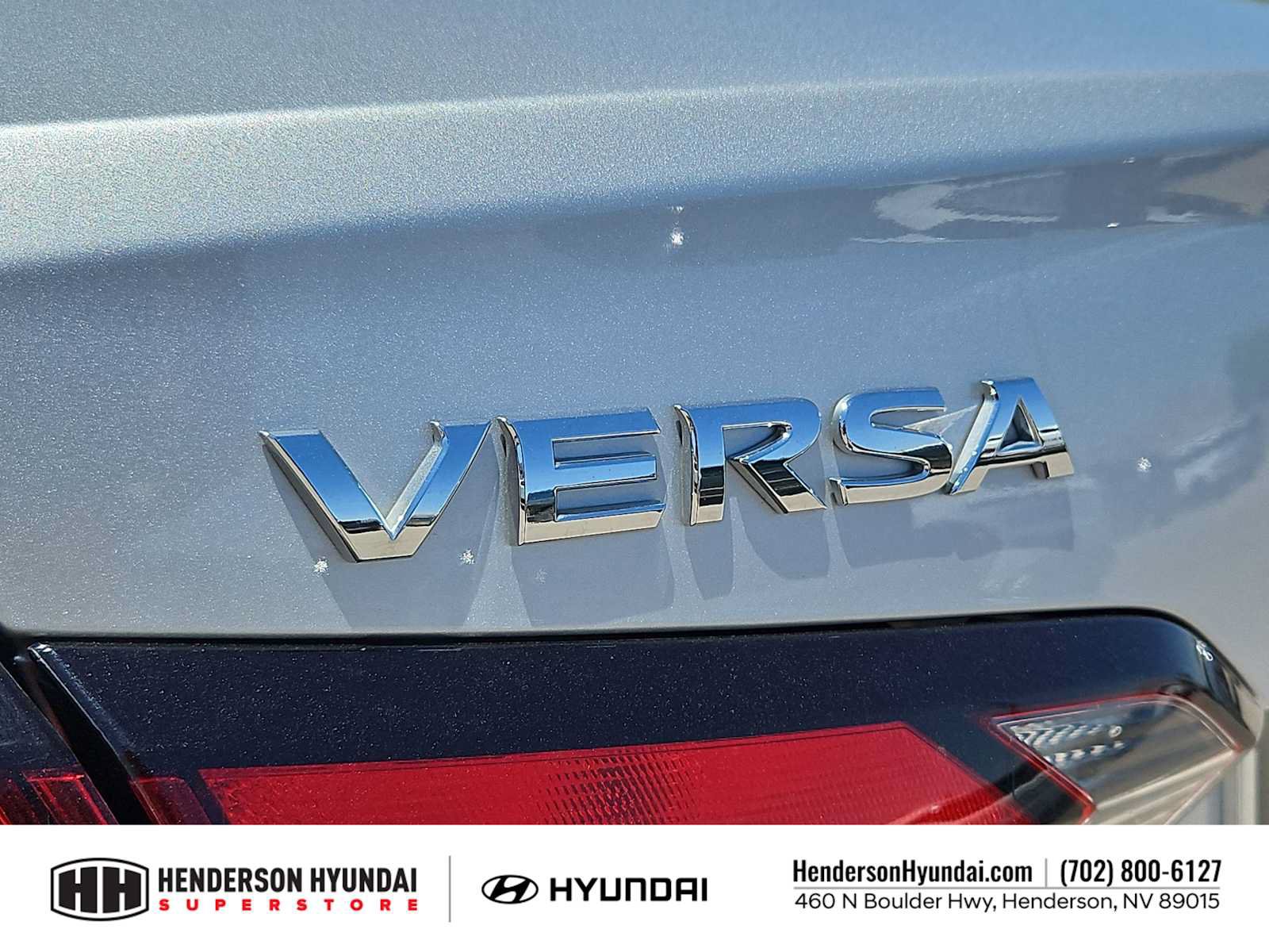 Used 2023 Nissan Versa SV FWD image 12