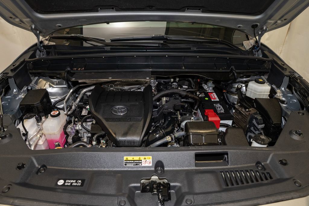 Used 2023 Toyota Highlander L image 21
