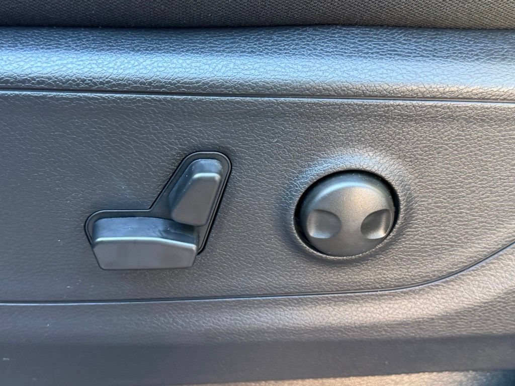 New 2026 RAM 1500 Big Horn AWD/4WD image 17