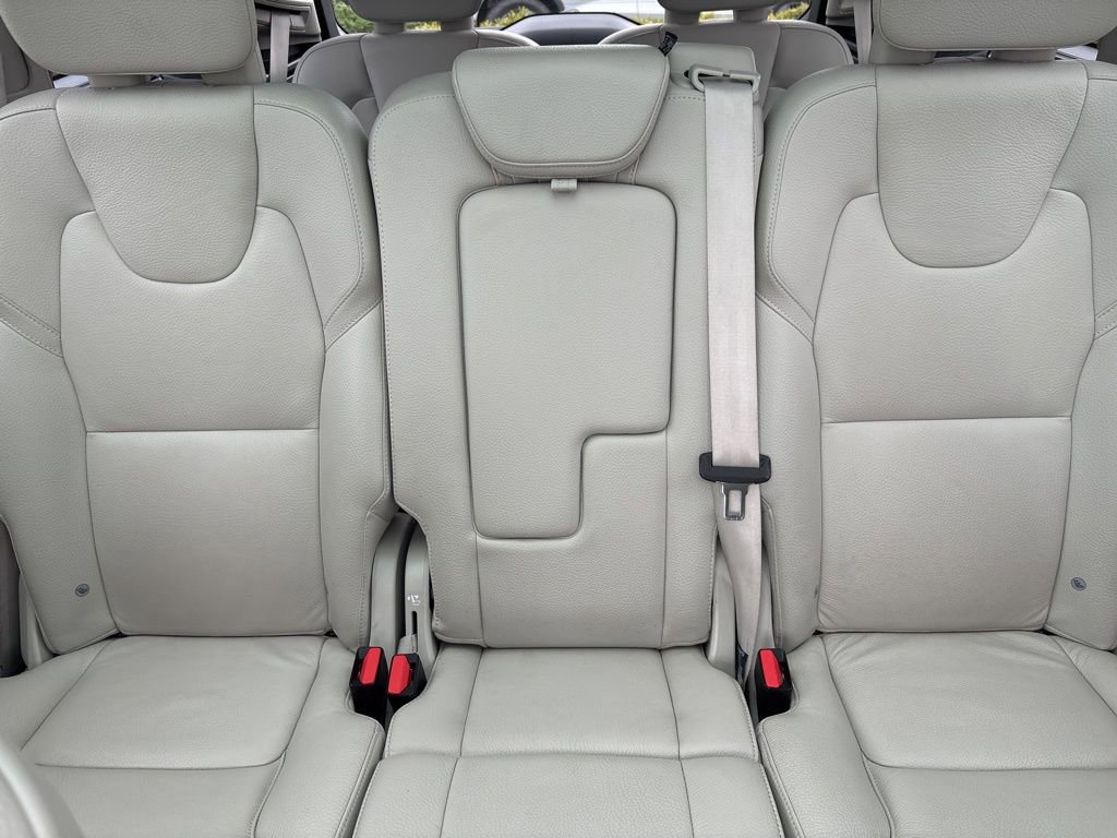 Certified 2023 Volvo XC90 B6 Plus w/ Protection Package Premier image 32