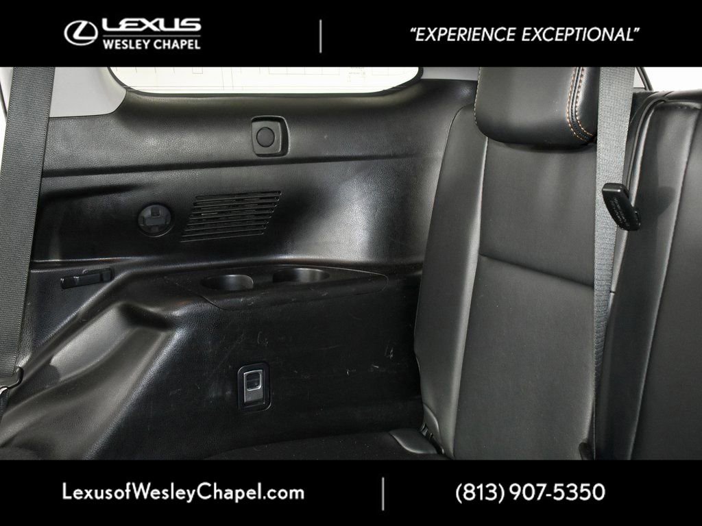 Used 2017 Toyota Highlander Limited image 26
