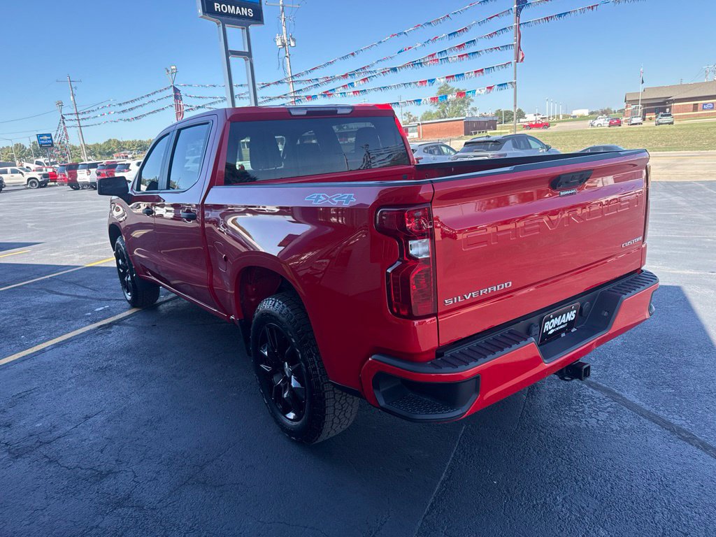 Used 2023 Chevrolet Silverado 1500 Custom AWD/4WD image 7