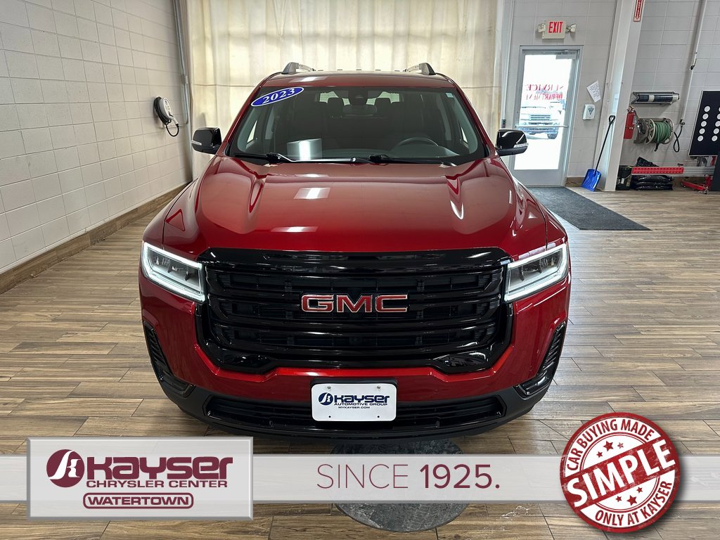 Used 2023 GMC Acadia SLE w/ Driver Convenience Package image 7