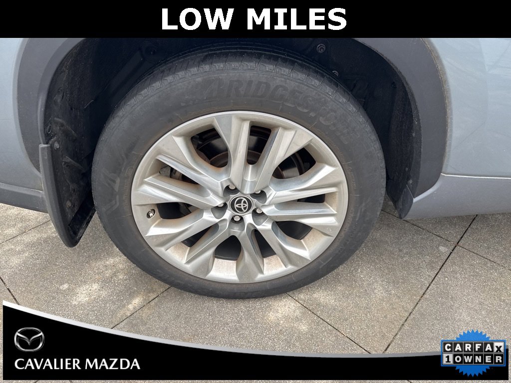 Used 2022 Toyota Highlander Limited image 16