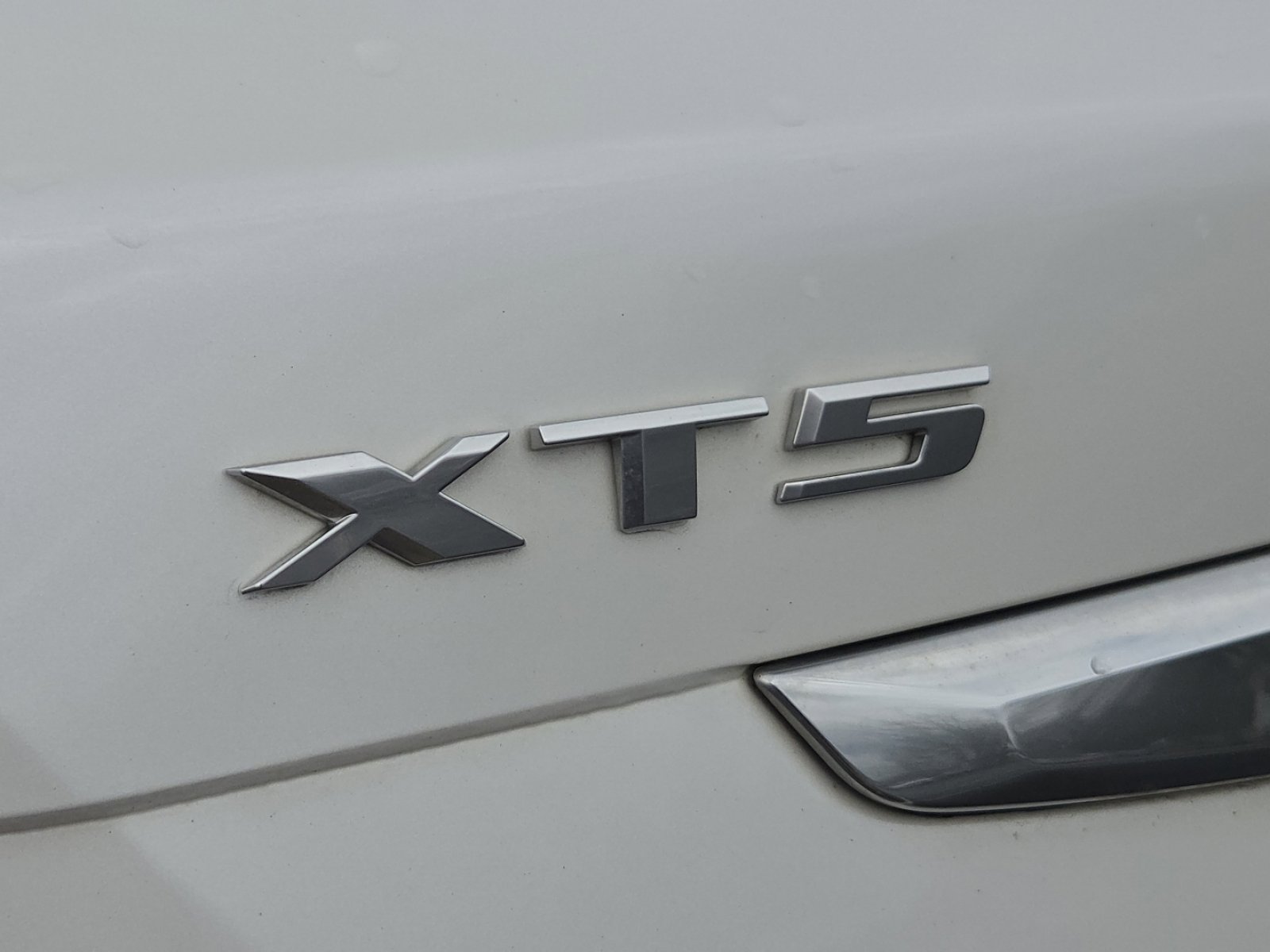 Used 2018 Cadillac XT5 Premium Luxury w/ Driver Assist Package image 15