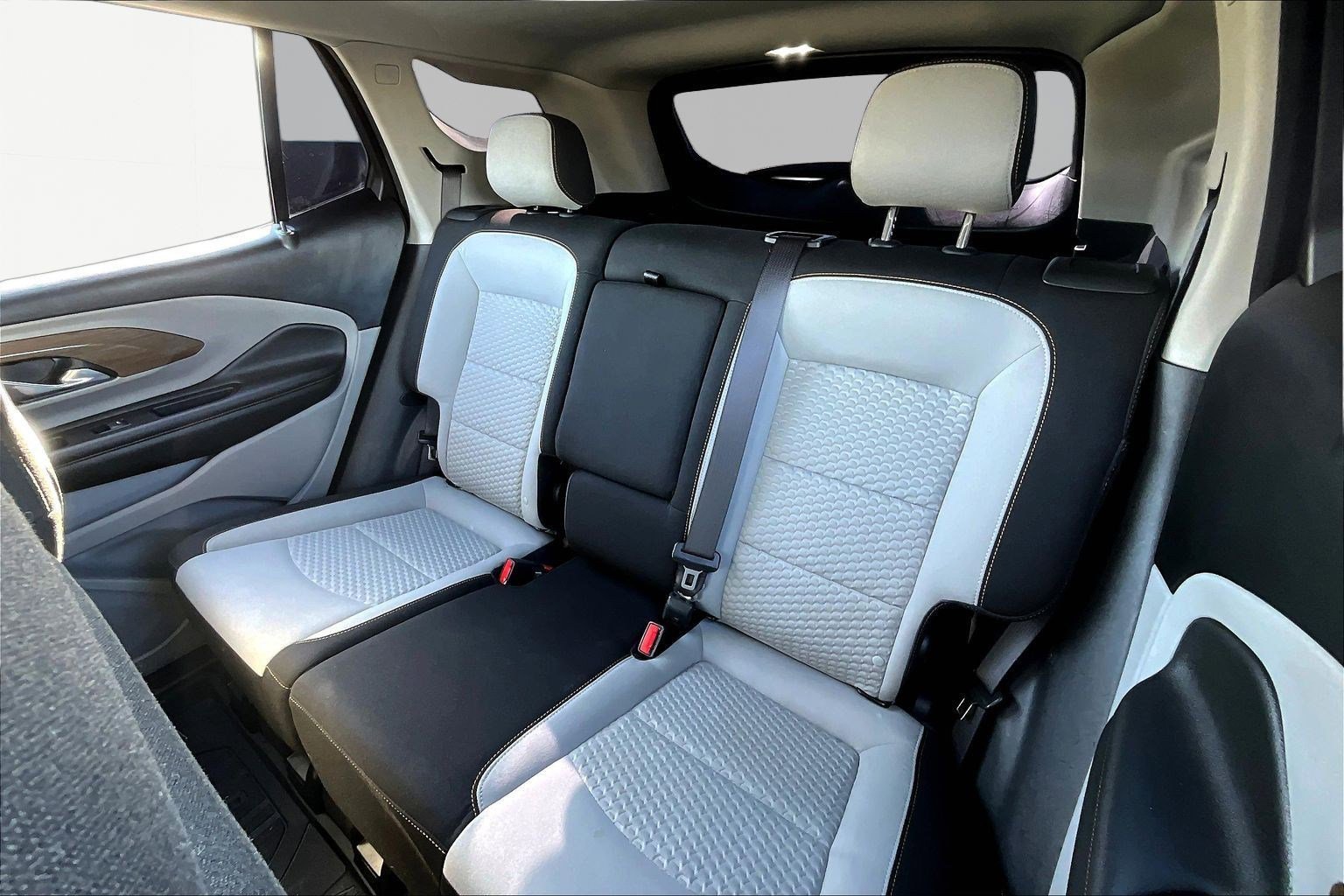 Used 2021 GMC Terrain SLE w/ Driver Convenience Package image 23