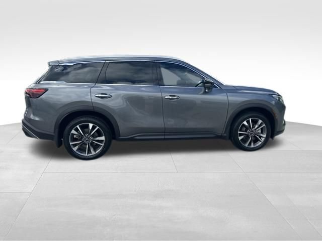 Used 2024 INFINITI QX60 Luxe w/ Vision Package FWD image 8