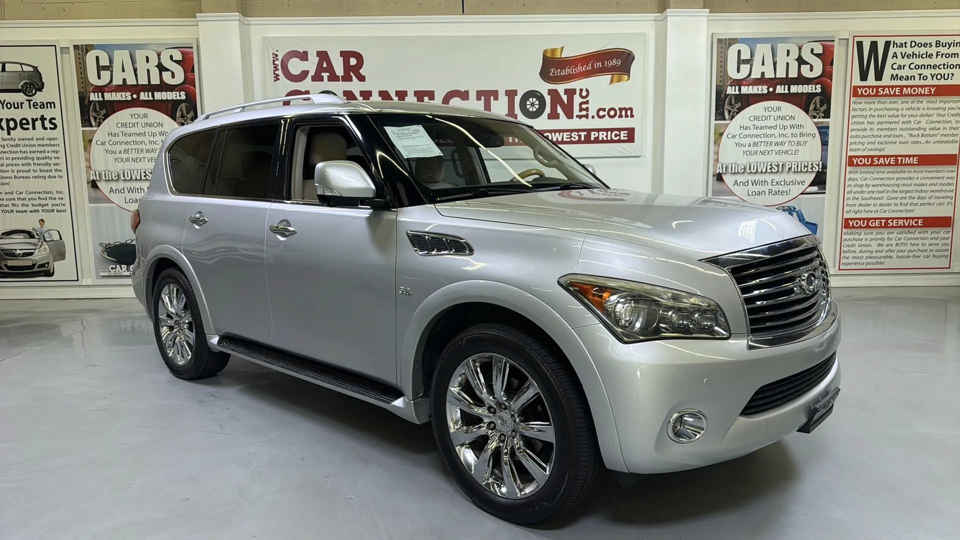 Used 2013 INFINITI QX56 2WD image 2