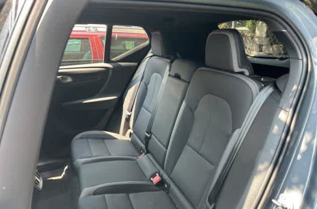 Used 2023 Volvo XC40 Recharge Plus w/ Protection Package Premier AWD/4WD image 4