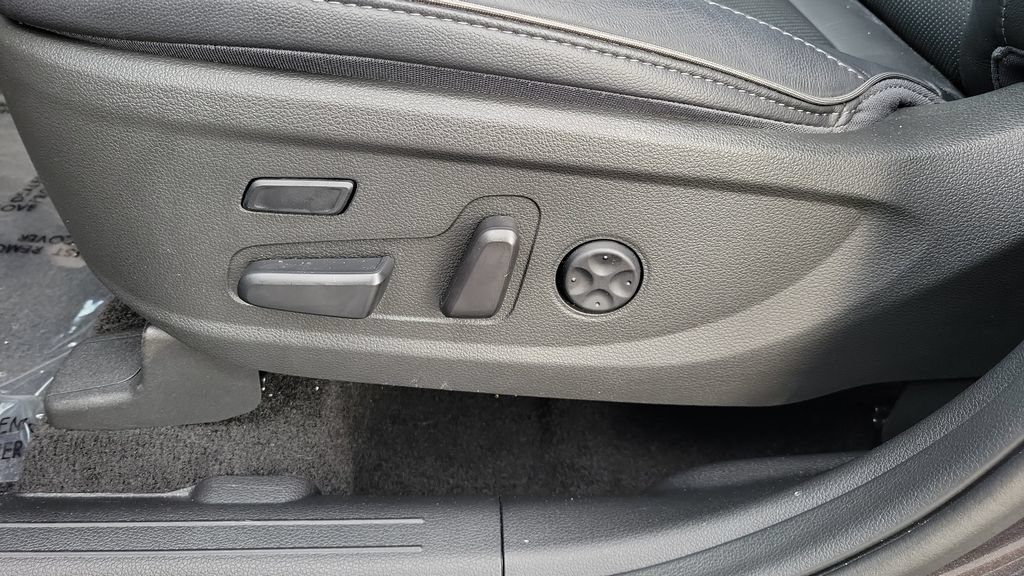 Certified 2023 Hyundai Santa Fe Limited FWD image 19