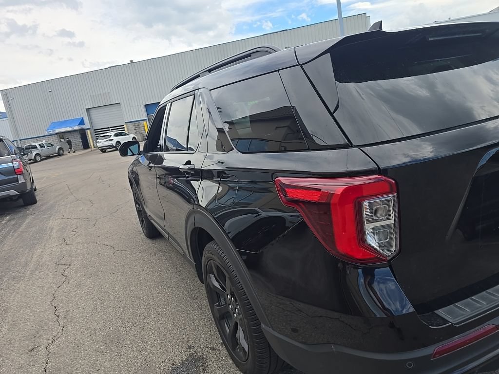 Used 2023 Ford Explorer ST w/ Equipment Group 401A AWD/4WD image 4