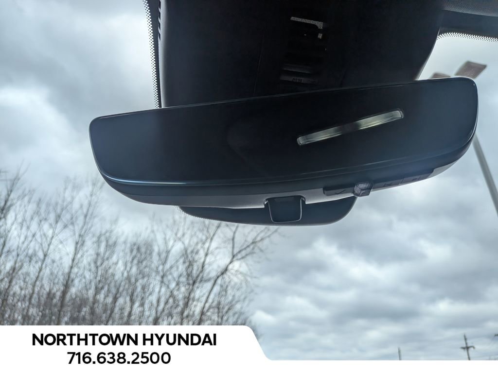 Used 2025 Chevrolet Traverse Z71 w/ Enhanced Driving Package AWD/4WD image 27