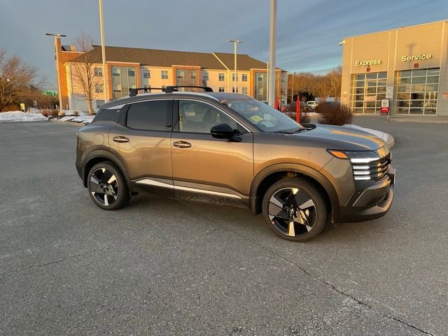 New 2026 Nissan Kicks SR w/ Cold Weather Package image 1