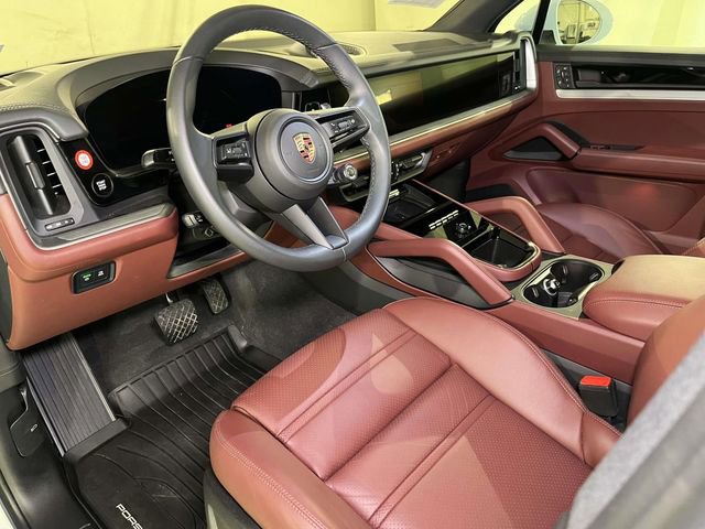 Certified 2025 Porsche Cayenne E-Hybrid image 16