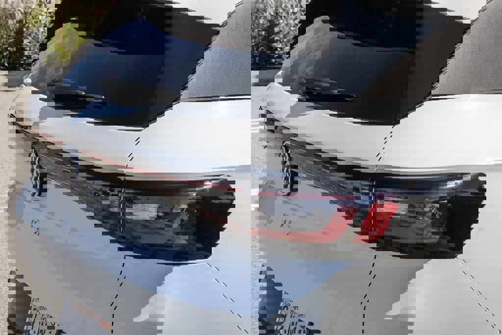 Used 2023 Volkswagen ID.4 Pro image 11