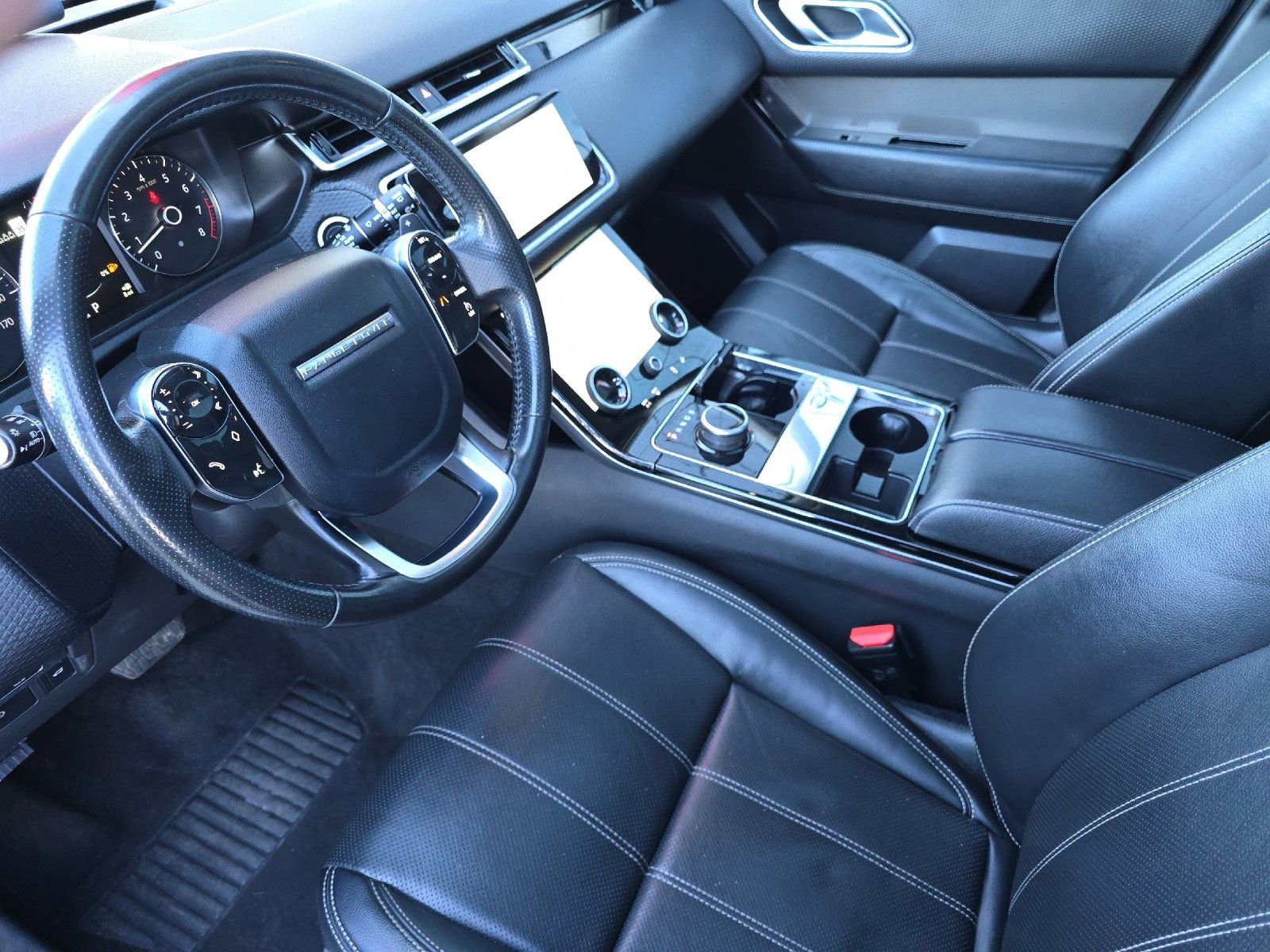 Used 2020 Land Rover Range Rover Velar S image 9