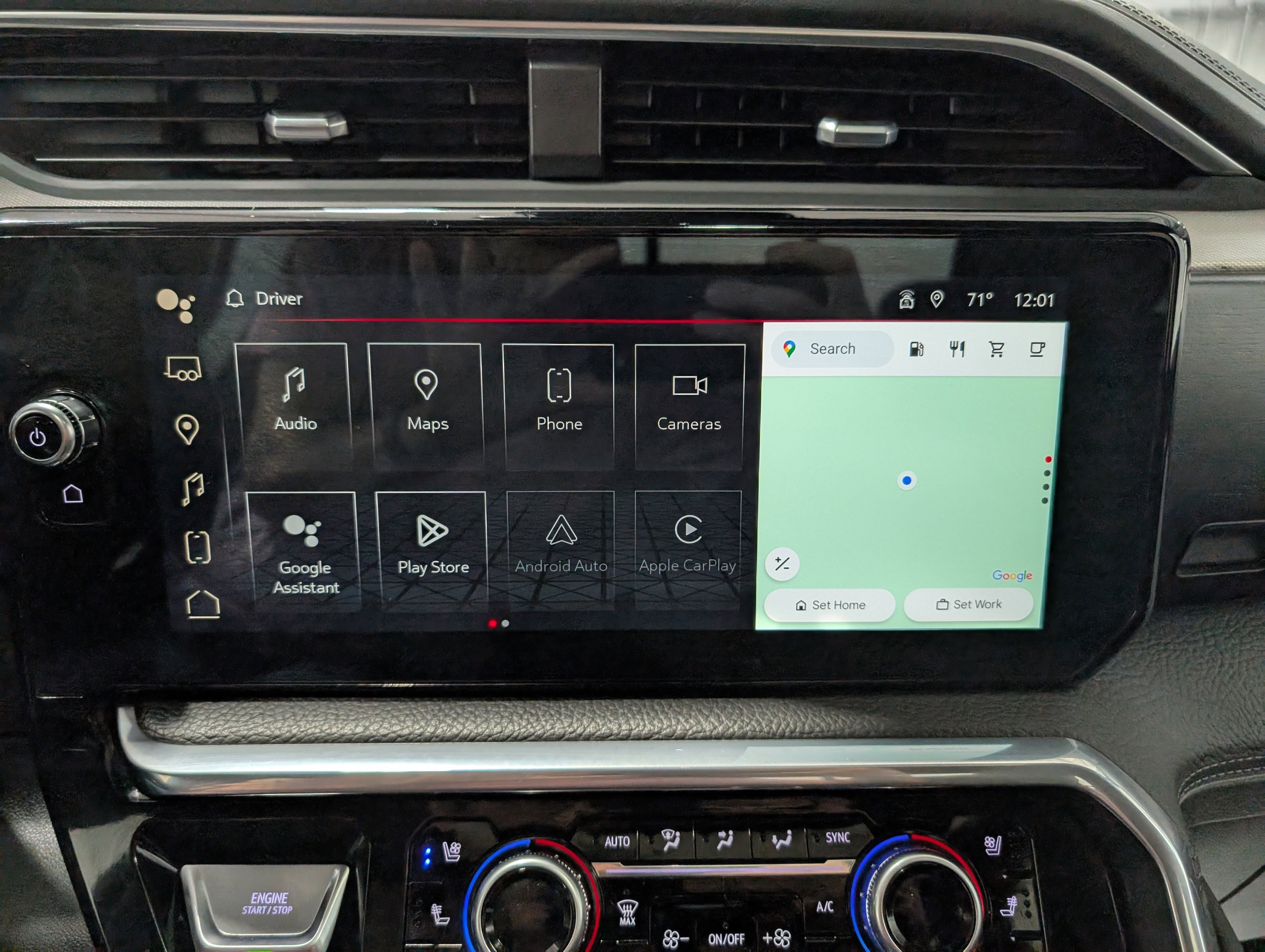 Used 2024 GMC Sierra 3500 Denali w/ Denali Reserve Package image 30