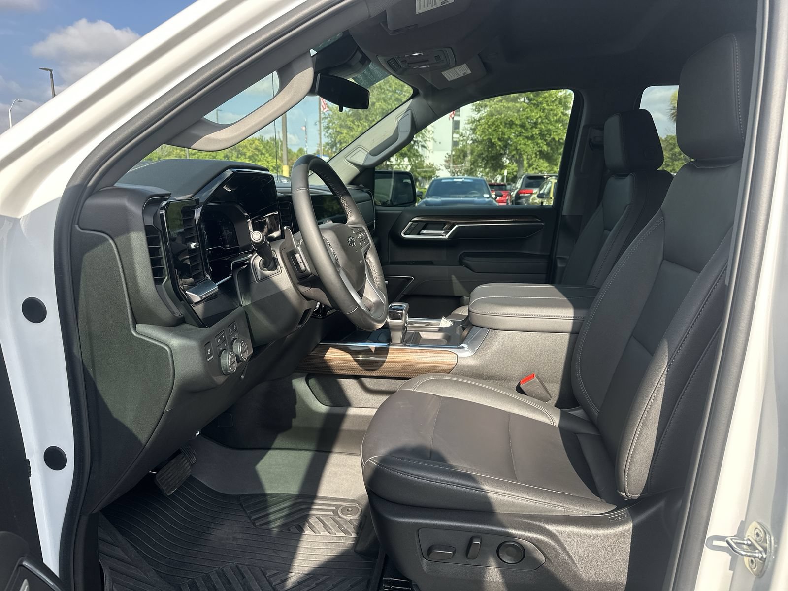 Used 2024 Chevrolet Silverado 1500 RST w/ RST All Star Premium Package AWD/4WD image 16