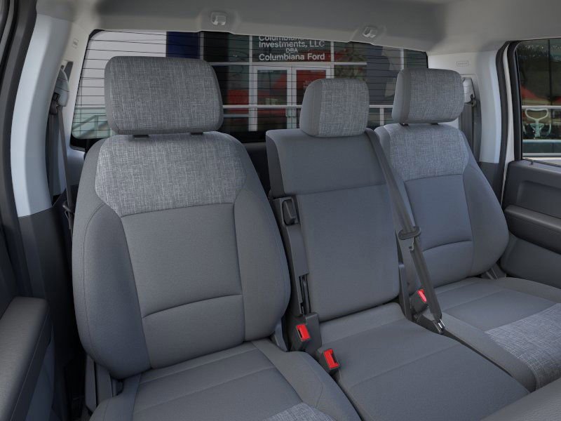 New 2025 Ford F250 XLT image 10