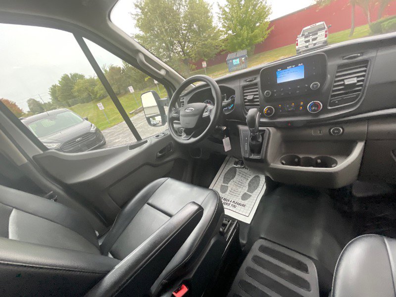 Used 2022 Ford Transit 250 Medium Roof image 15