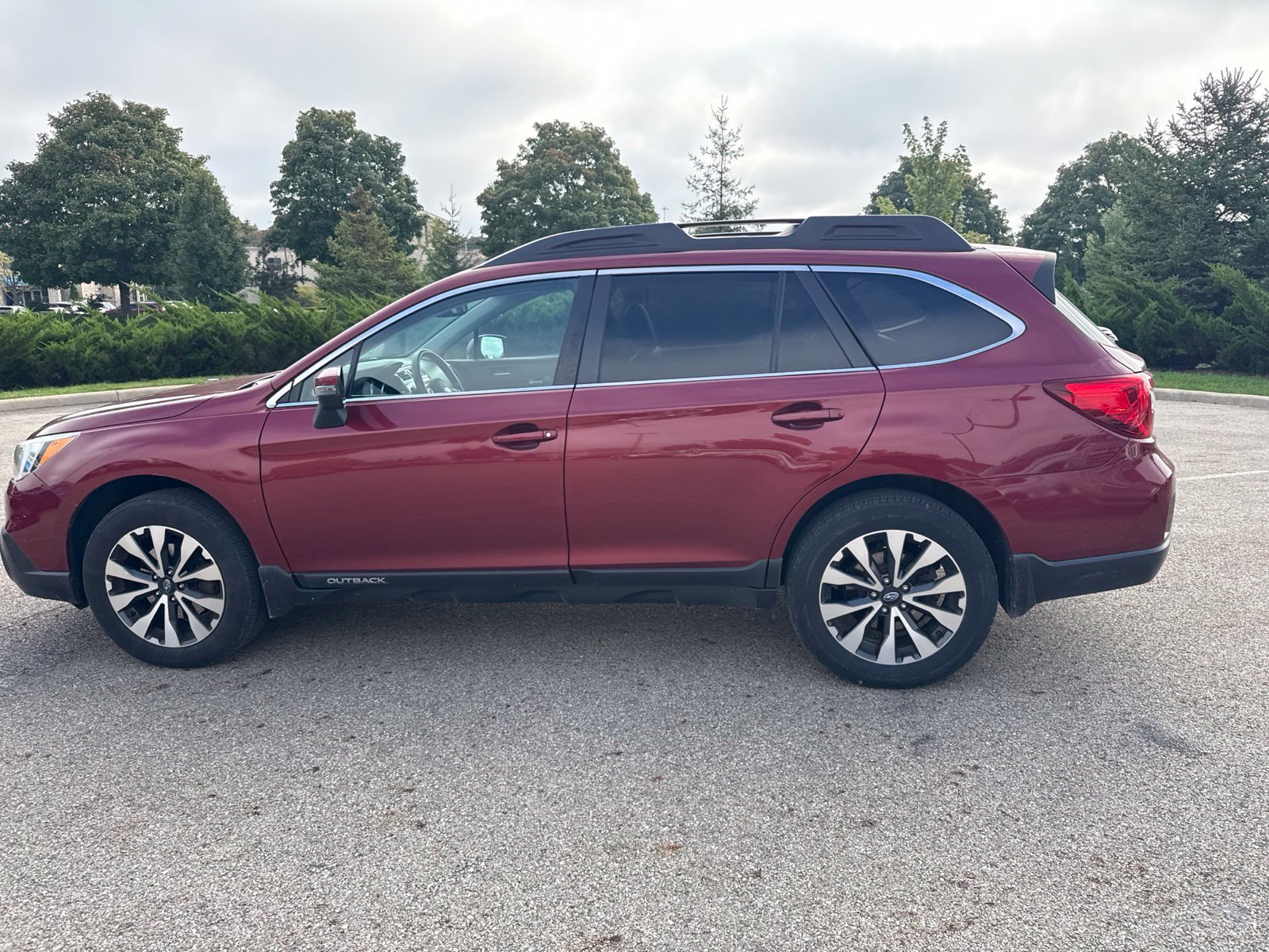 Used 2016 Subaru Outback 2.5i Limited AWD/4WD image 8