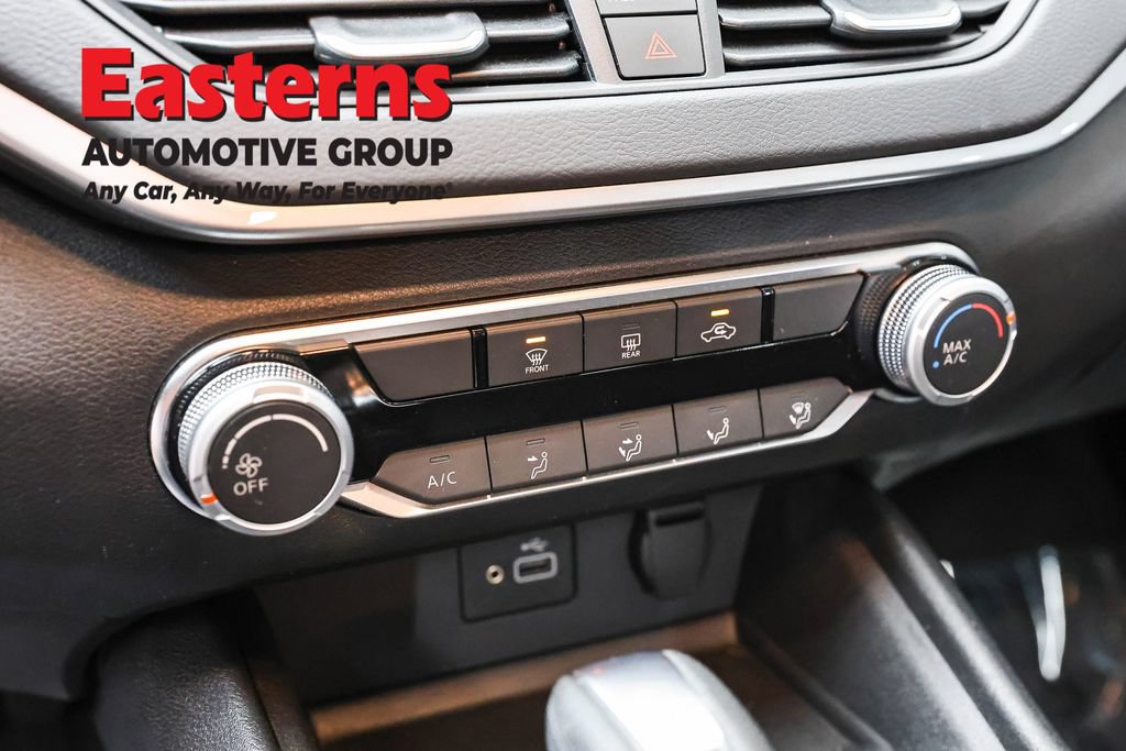 Used 2024 Nissan Altima 2.5 S FWD image 19