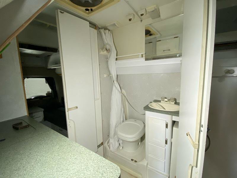 Used 2003 Chevrolet Express 3500 Extended image 32