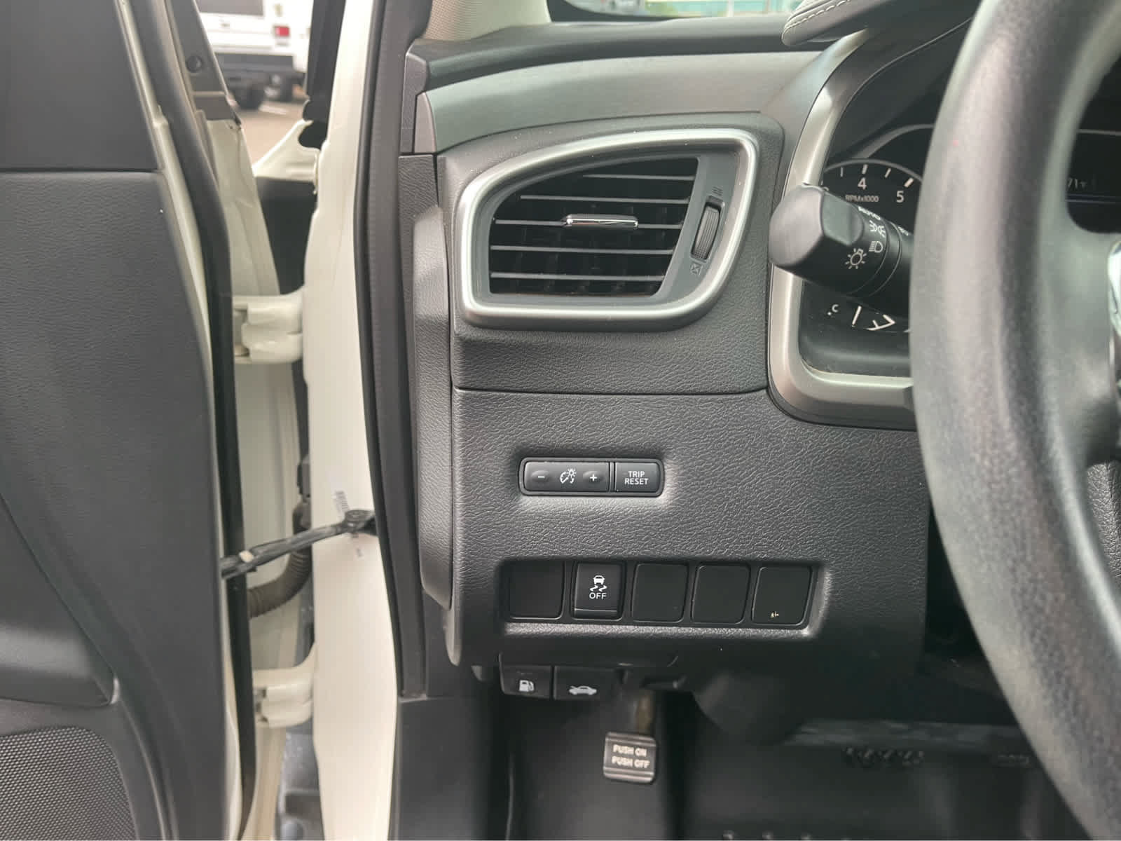 Used 2019 Nissan Murano SV w/ Premium Package FWD image 13
