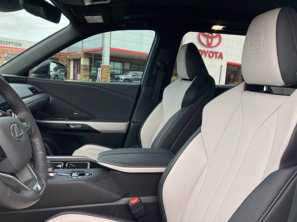 Used 2026 Lexus TX 350 AWD w/ Technology Package image 10