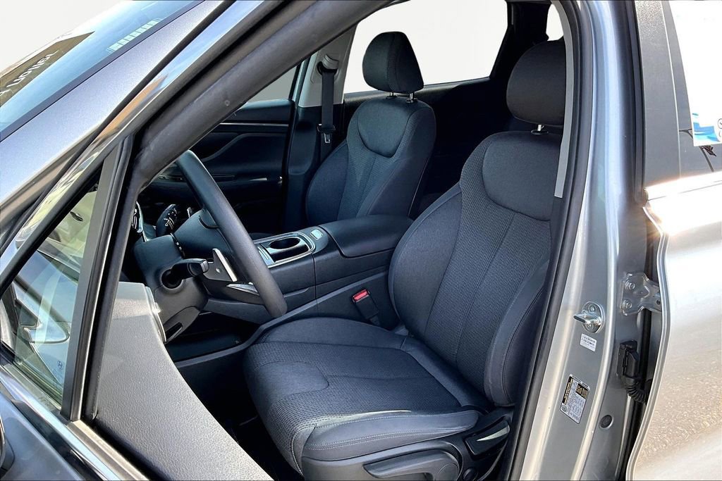 Used 2023 Hyundai Santa Fe SE w/ Cargo Package image 25
