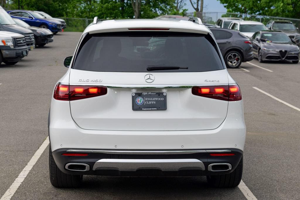 Used 2024 Mercedes-Benz GLS 450 4MATIC image 6