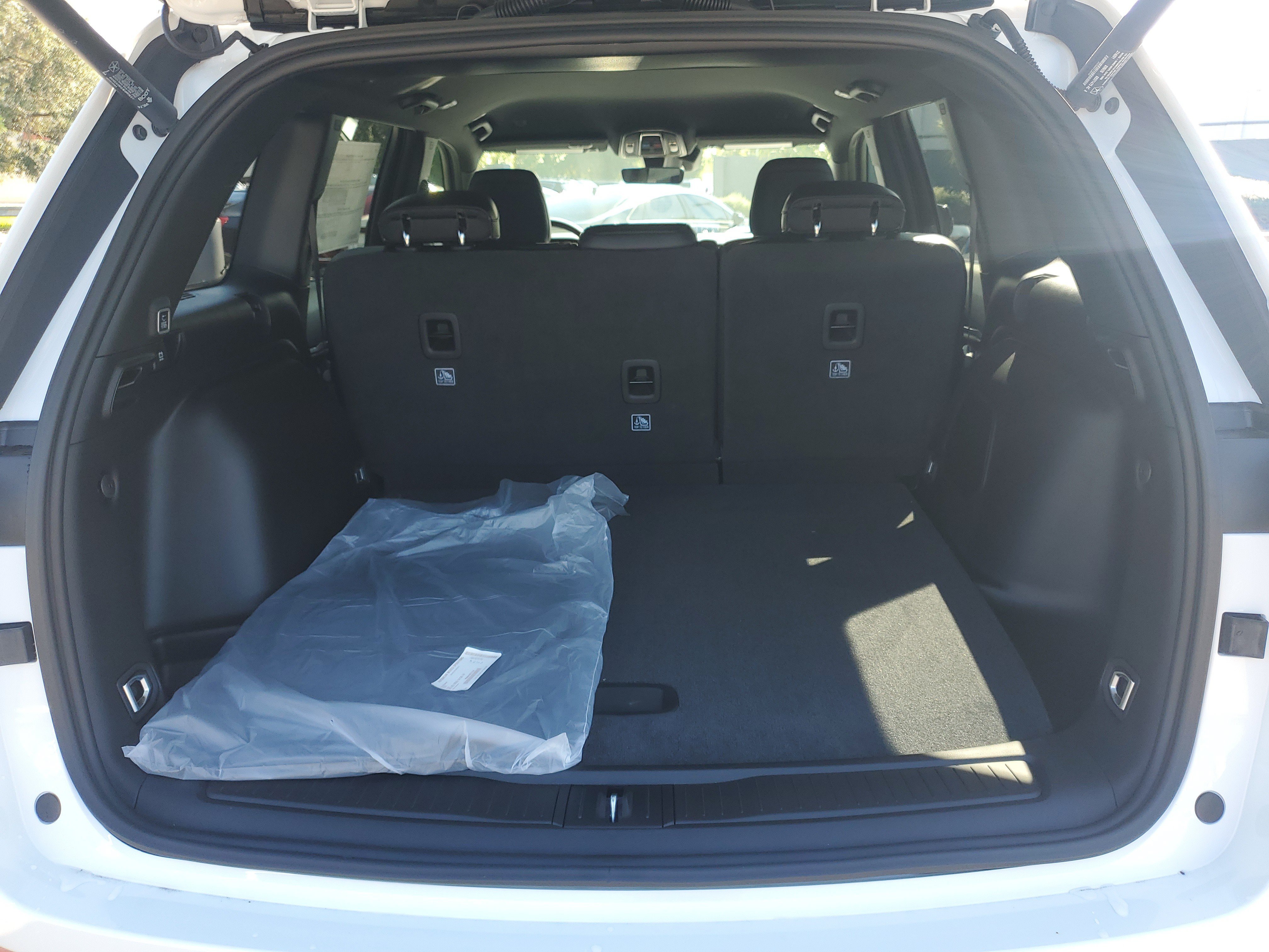 New 2026 Jeep Grand Cherokee Limited RWD image 8