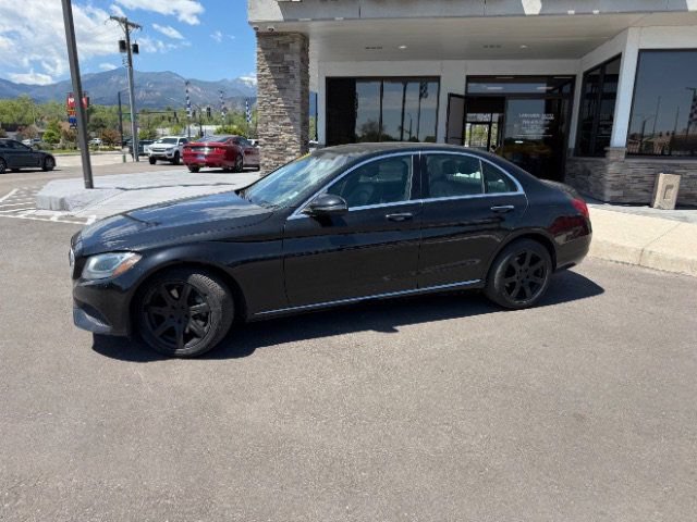 Used 2018 Mercedes-Benz C 300 4MATIC Sedan w/ Premium Package image 4